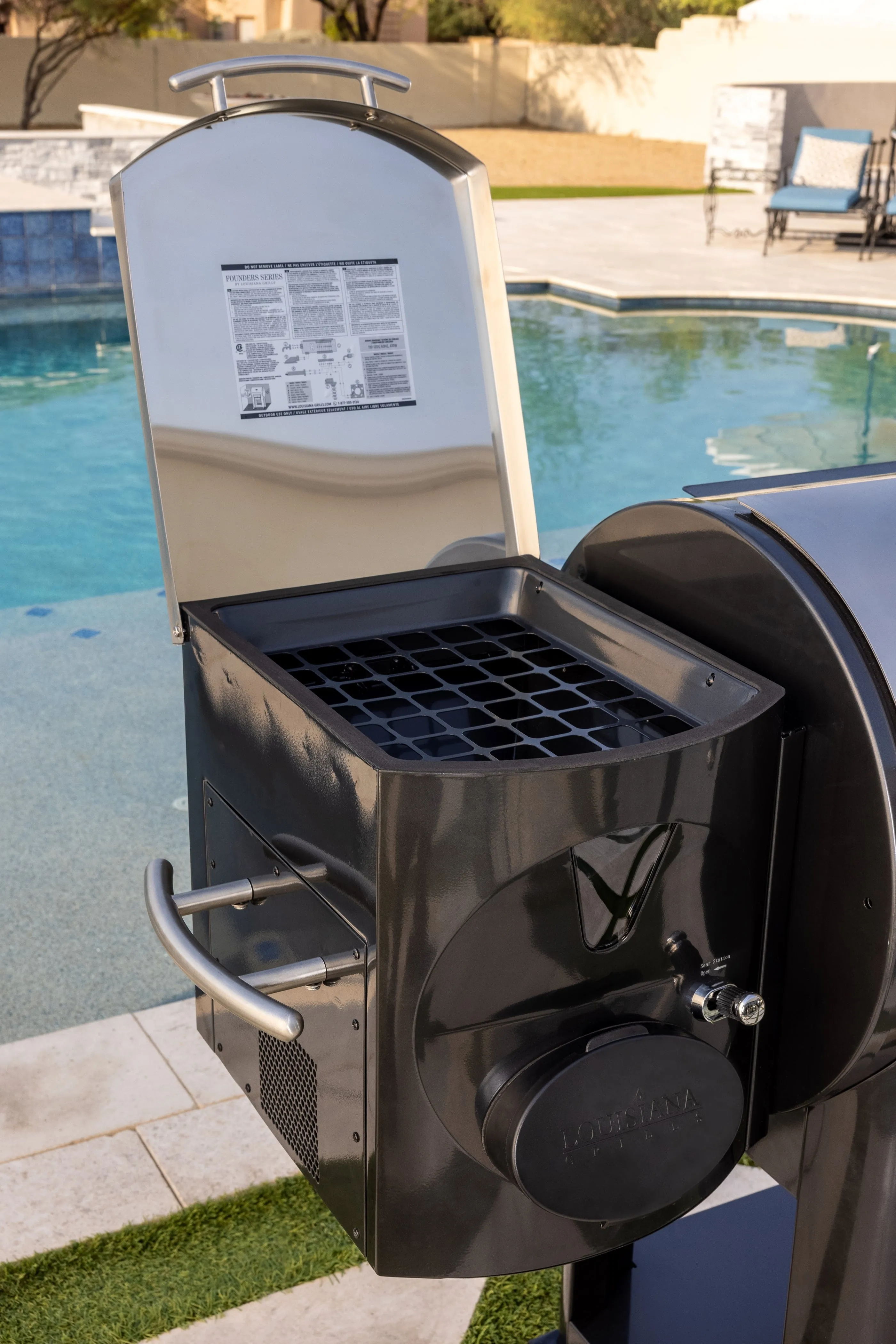 Louisiana Grills Founders Legacy 1200 Pellet Grill & Smoker w/ WIFI Control
